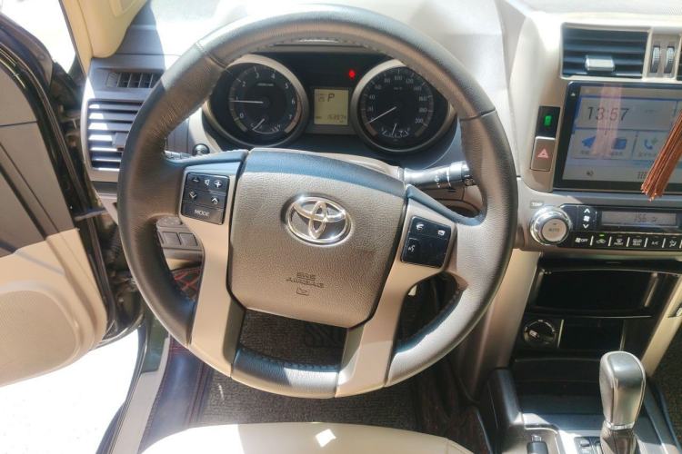 Used Toyota Prado 2010 2.7L Automatic Standard Edition Steering Wheel