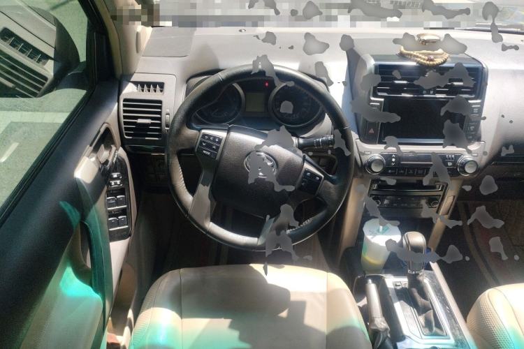 Used Toyota Prado 2010 2.7L Automatic Deluxe Edition Steering Wheel