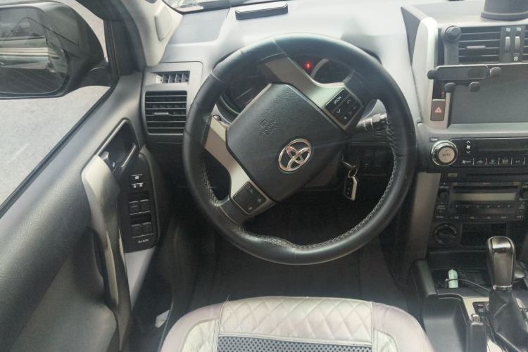 Used Toyota Prado 2010 2.7L Automatic Standard Edition Steering Wheel