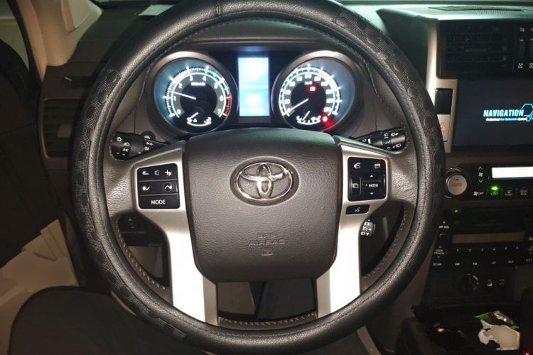 Used Toyota Prado 2010 4.0L Automatic TX Steering Wheel