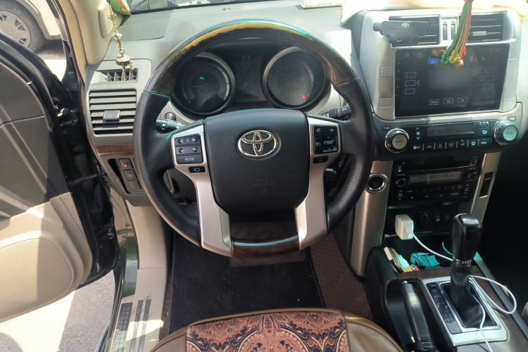 Used Toyota Prado 2010 4.0L Automatic VX Steering Wheel