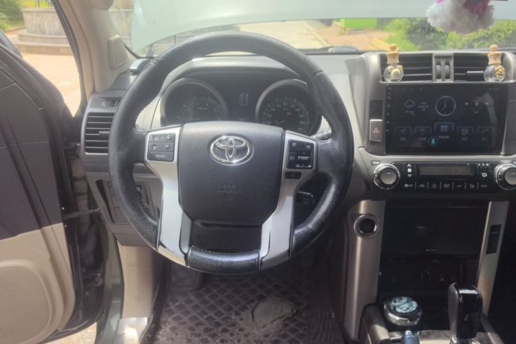 Used Toyota Prado 2010 4.0L Automatic TX-L Steering Wheel