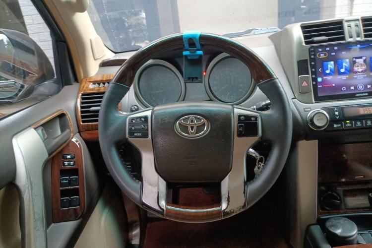 Used Toyota Prado 2010 2.7L Automatic Deluxe Edition Steering Wheel