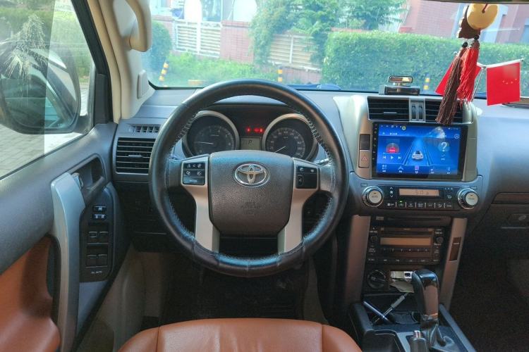 Used Toyota Prado 2010 2.7L Automatic Standard Edition Steering Wheel