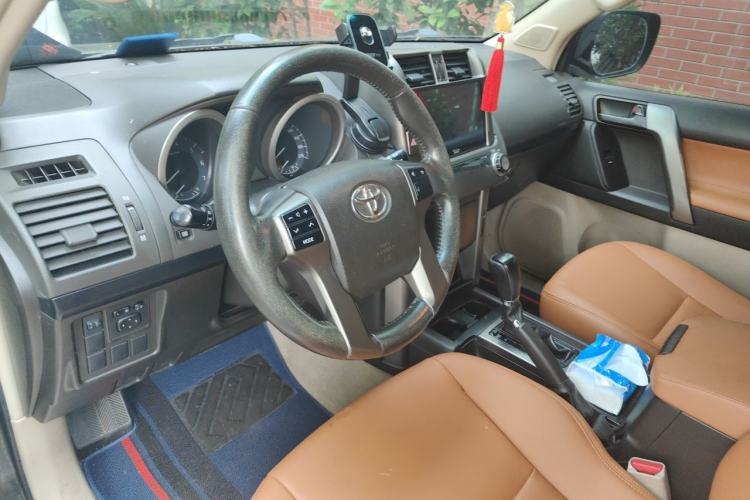 Used Toyota Prado 2010 2.7L Automatic Standard Edition Steering Wheel