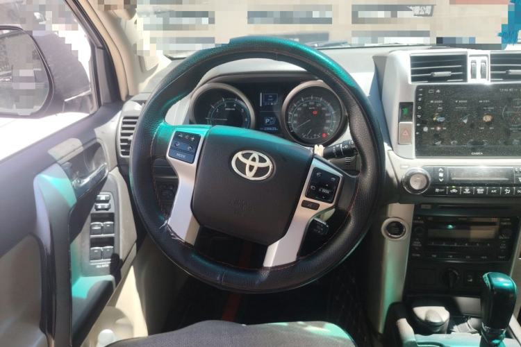 Used Toyota Prado 2010 4.0L Automatic TX-L Steering Wheel