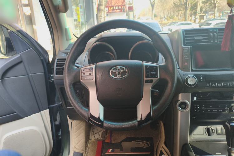 Used Toyota Prado 2010 4.0L Automatic TX-L NAVI Steering Wheel