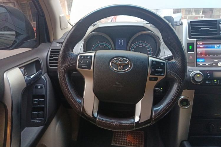 Used Toyota Prado 2010 4.0L Automatic TX-L Steering Wheel