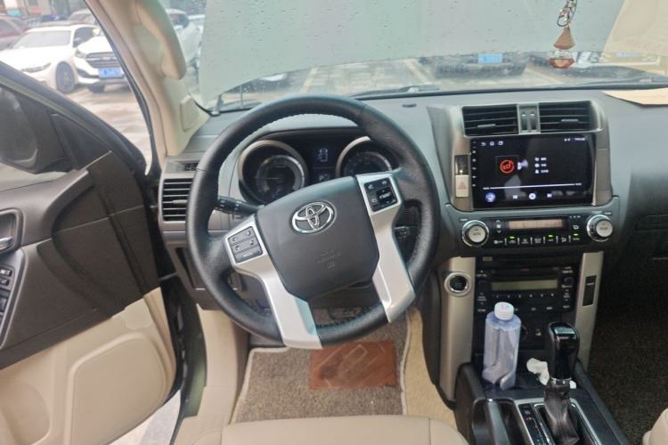 Used Toyota Prado 2010 4.0L Automatic TX-L Steering Wheel