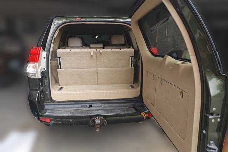 Used Toyota Prado 2010 4.0L Automatic TX-L Trunk