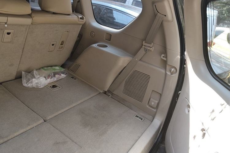 Used Toyota Prado 2010 2.7L Automatic Deluxe Edition Trunk