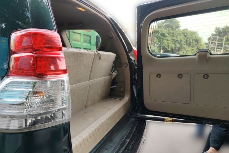 Used Toyota Prado 2010 4.0L Automatic TX-L NAVI Trunk