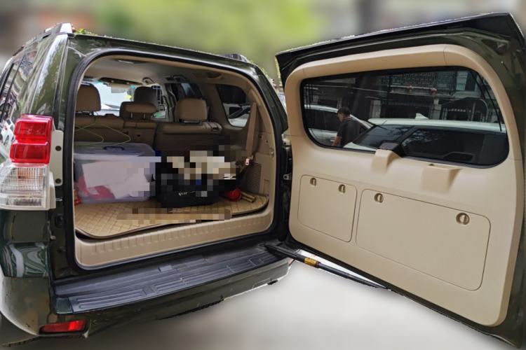 Used Toyota Prado 2010 4.0L Automatic TX Trunk