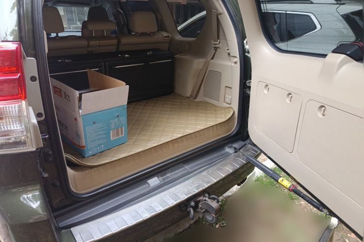 Used Toyota Prado 2010 4.0L Automatic TX-L Trunk