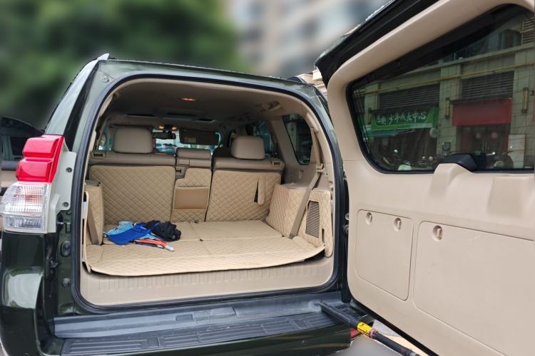 Used Toyota Prado 2010 4.0L Automatic VX NAVI Trunk