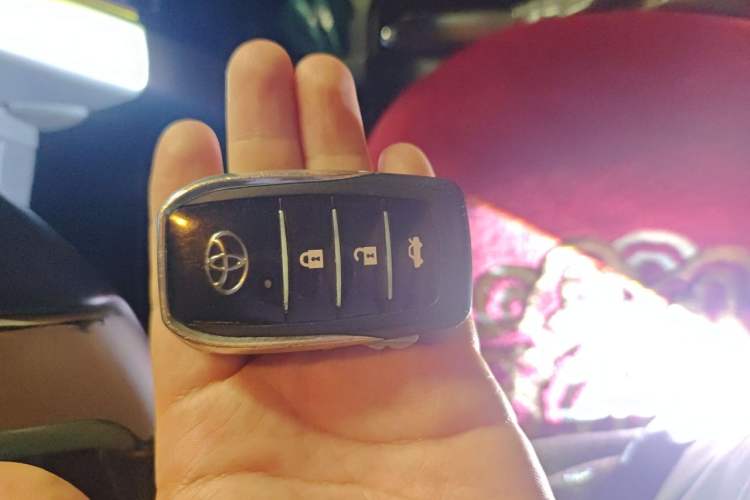 Used Toyota Prado 2010 2.7L Automatic Standard Edition Vehicle Key
