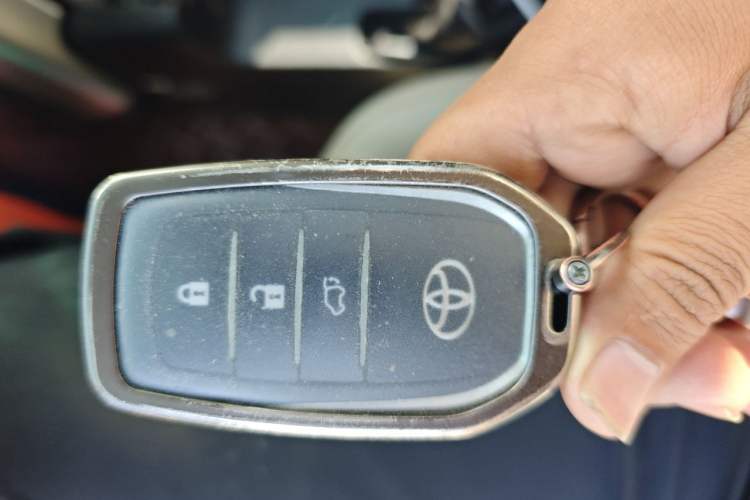 Used Toyota Prado 2010 4.0L Automatic VX NAVI Vehicle Key