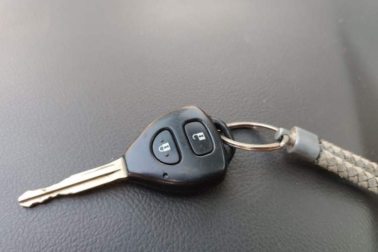 Used Toyota Prado 2010 2.7L Automatic Standard Edition Vehicle Key