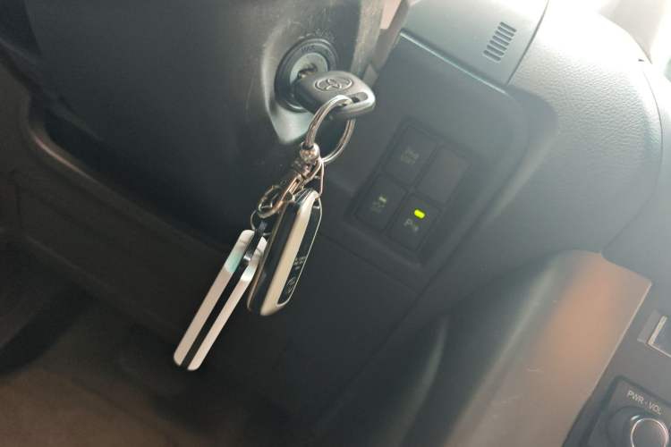 Used Toyota Prado 2010 2.7L Automatic Standard Edition Vehicle Key