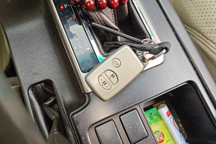 Used Toyota Prado 2010 4.0L Automatic TX Vehicle Key