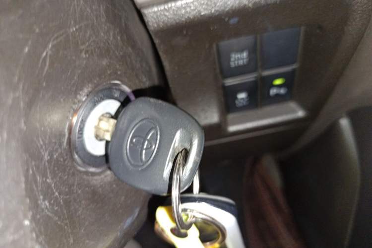 Used Toyota Prado 2010 2.7L Automatic Standard Edition Vehicle Key
