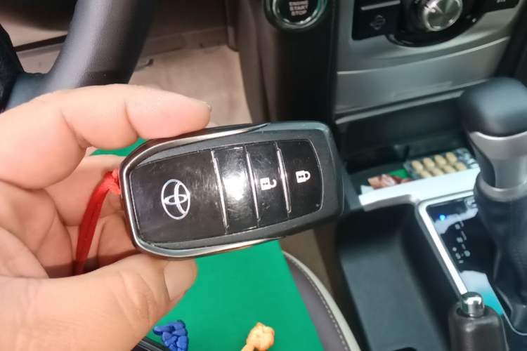 Used Toyota Prado 2010 2.7L Automatic Standard Edition Vehicle Key