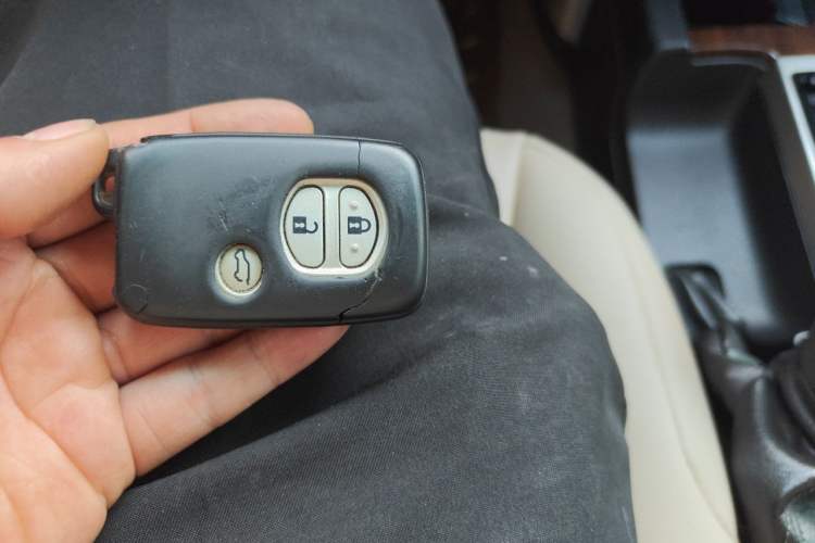 Used Toyota Prado 2010 4.0L Automatic VX Vehicle Key