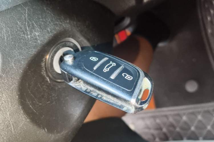Used Toyota Prado 2010 2.7L Automatic Standard Edition Vehicle Key