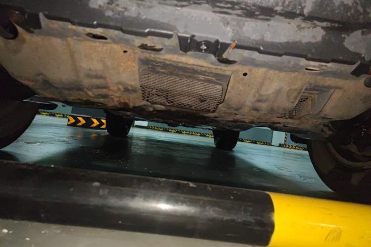Used Toyota Prado 2010 2.7L Automatic Deluxe Edition Chassis Front