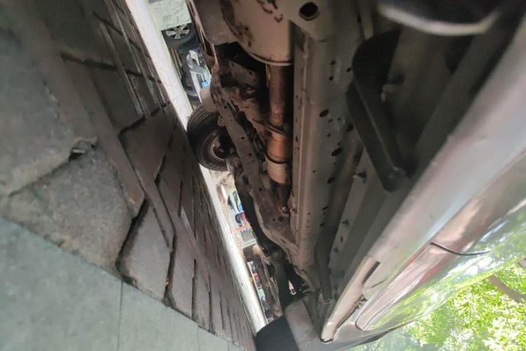Used Toyota Prado 2010 2.7L Automatic Standard Edition Chassis Rear Right