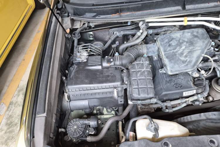 Used Toyota Prado 2010 2.7L Automatic Standard Edition Engine Bay Right