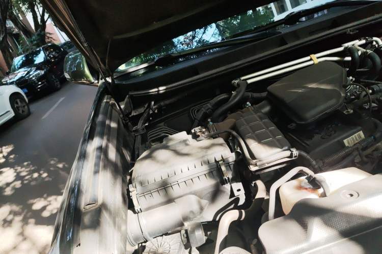 Used Toyota Prado 2010 2.7L Automatic Standard Edition Engine Bay Right