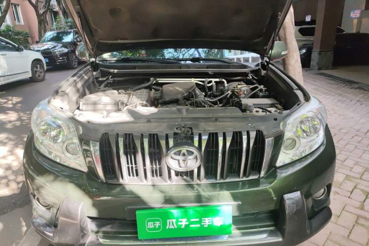 Used Toyota Prado 2010 2.7L Automatic Standard Edition Engine Bay