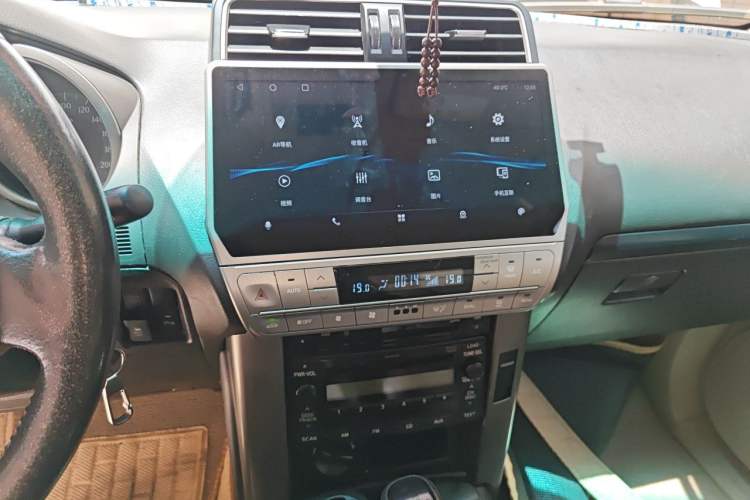 Used Toyota Prado 2010 2.7L Automatic Standard Edition Audio And AC Panel