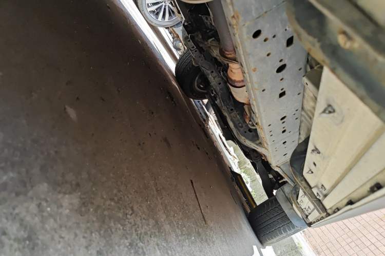 Used Toyota Prado 2010 2.7L Automatic Standard Edition Chassis Rear Right