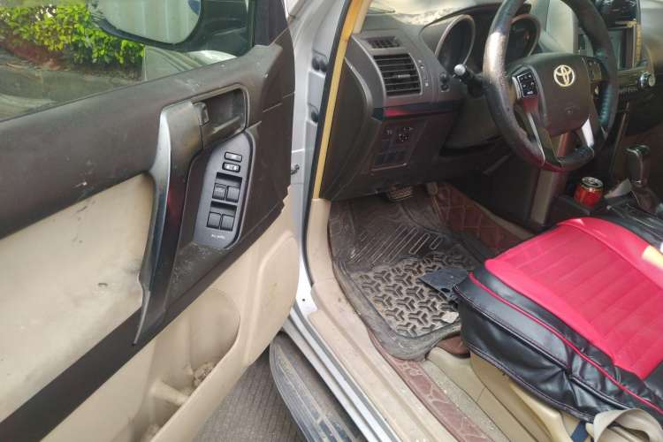 Used Toyota Prado 2010 2.7L Automatic Standard Edition Driver Seat