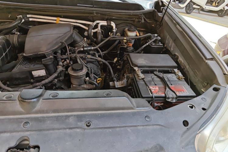 Used Toyota Prado 2010 2.7L Automatic Standard Edition Engine Bay Left
