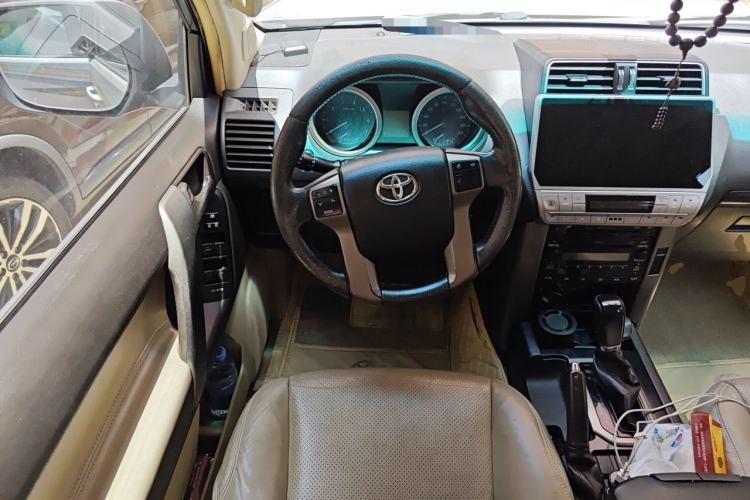 Used Toyota Prado 2010 2.7L Automatic Standard Edition Steering Wheel