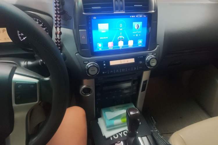 Used Toyota Prado 2010 4.0L Automatic TX Audio And AC Panel