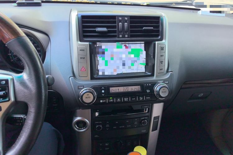 Used Toyota Prado 2010 4.0L Automatic VX NAVI Audio And AC Panel