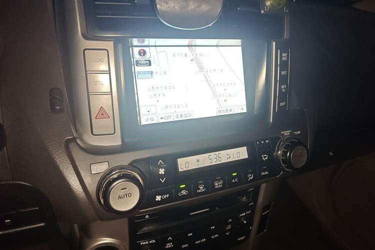 Used Toyota Prado 2010 4.0L Automatic TX-L NAVI Audio And AC Panel