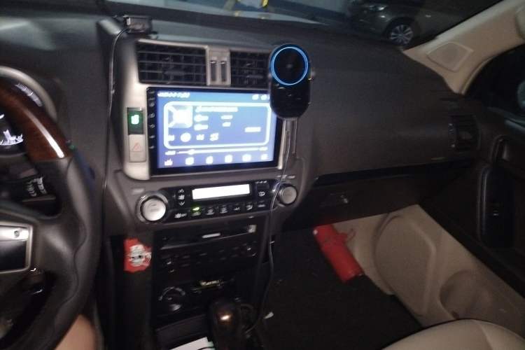 Used Toyota Prado 2010 2.7L Automatic Deluxe Edition Audio And AC Panel