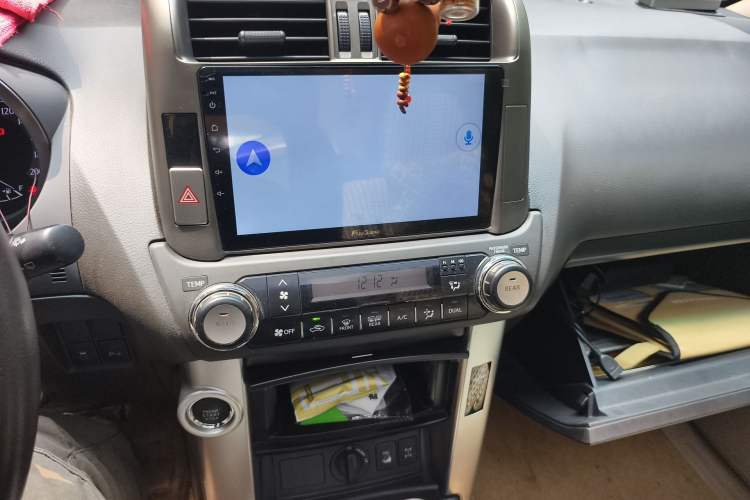 Used Toyota Prado 2010 4.0L Automatic TX-L Audio And AC Panel