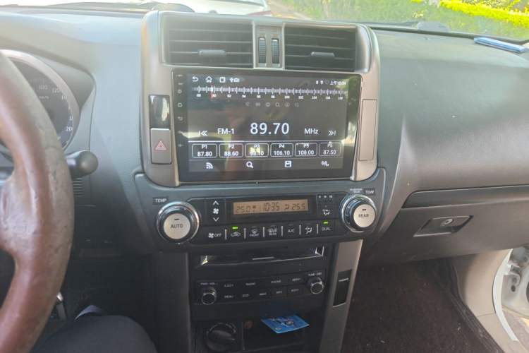 Used Toyota Prado 2010 2.7L Automatic Deluxe Edition Audio And AC Panel