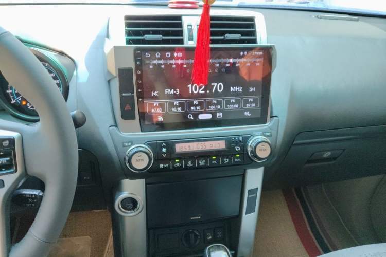Used Toyota Prado 2010 4.0L Automatic TX-L Audio And AC Panel