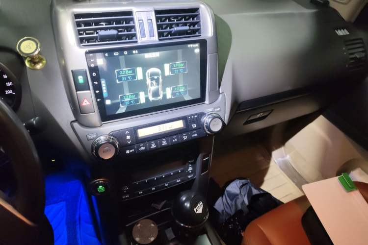 Used Toyota Prado 2010 2.7L Automatic Deluxe Edition Audio And AC Panel