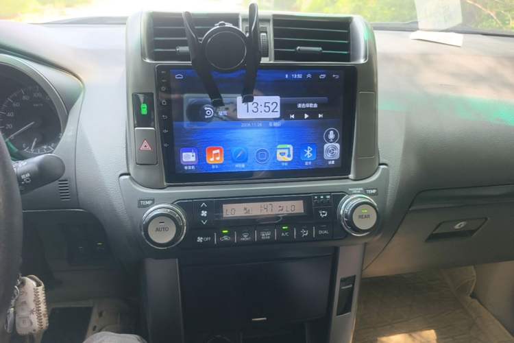Used Toyota Prado 2010 2.7L Automatic Standard Edition Audio And AC Panel
