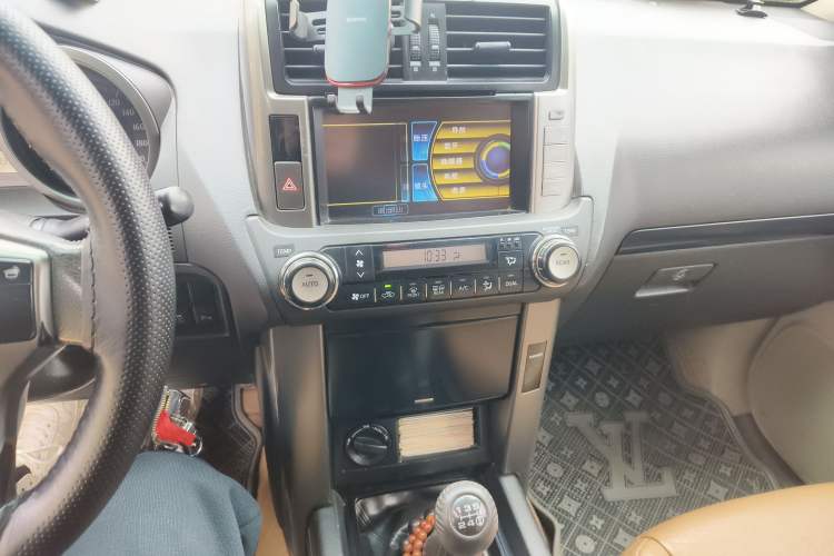 Used Toyota Prado 2010 2.7L Manual Transmission Audio And AC Panel