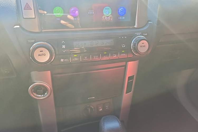 Used Toyota Prado 2010 4.0L Automatic TX-L Audio And AC Panel