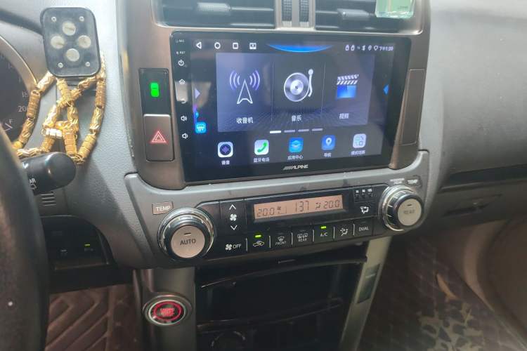 Used Toyota Prado 2010 2.7L Automatic Deluxe Edition Audio And AC Panel